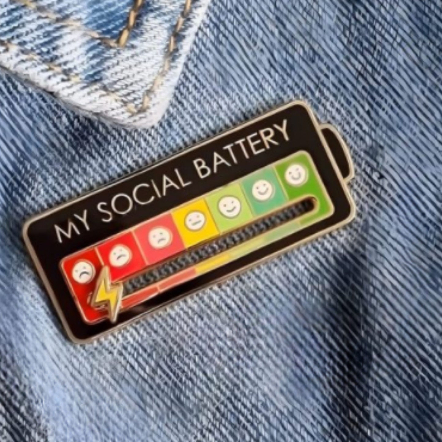 My Social Battery Status Badge Pin